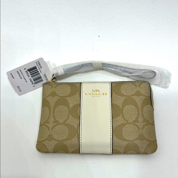 Coach Corner Zip Wristlet In Signature Canvas Light Khaki/Chalk.NWT